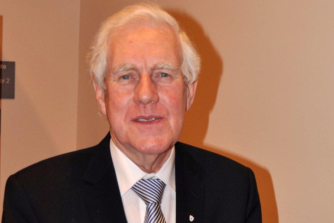 Senator: Shen Yun, ‘Inspirational and Uplifting’