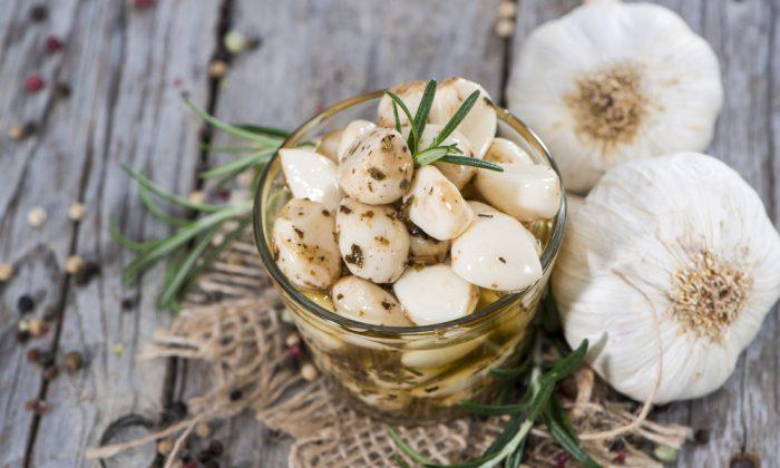 Can This Garlic Nutrient Keep Brains Healthy?