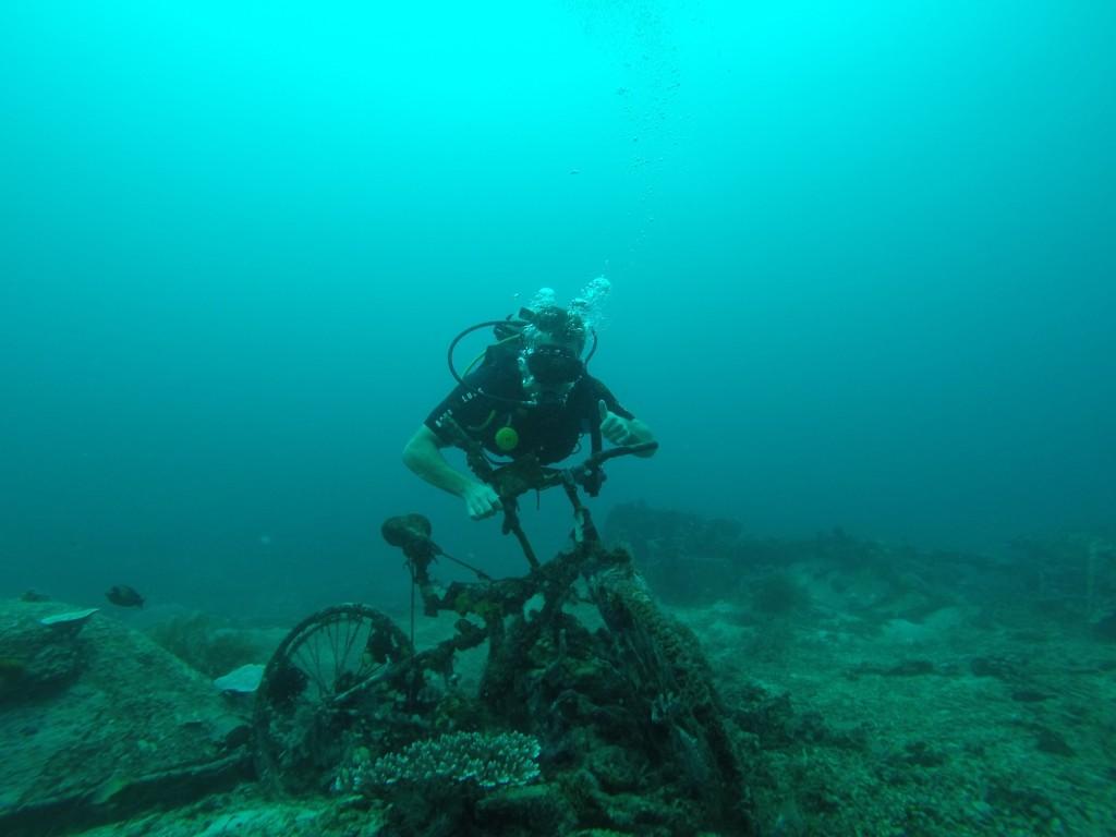 Getting Scuba Certified in Beutiful Gili Trawangan, Indonesia!