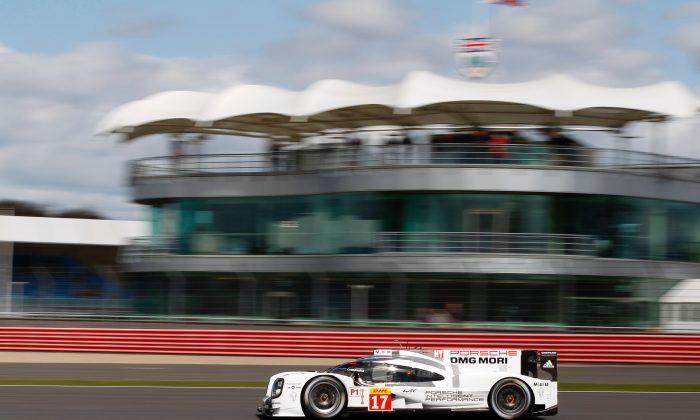 Porsche Sweeps Qualifying for FIA-WEC Six Hours of Silverstone (+Video)