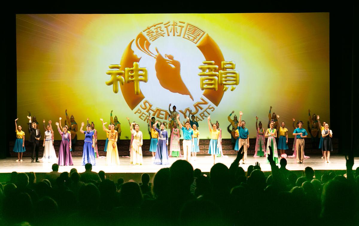 Dance Performer: Shen Yun Has ‘Excellent Technique, Beautiful Choreography and Precision’