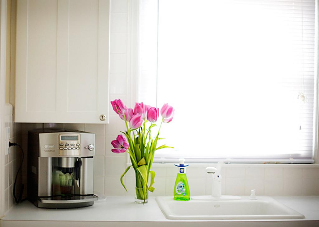 Spring Trimmings to Make Your Kitchen a Vibrant and Welcoming Space