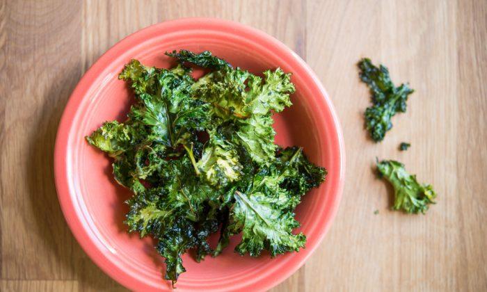 Wellness Wednesday:  Bake Up Some Kale Chips