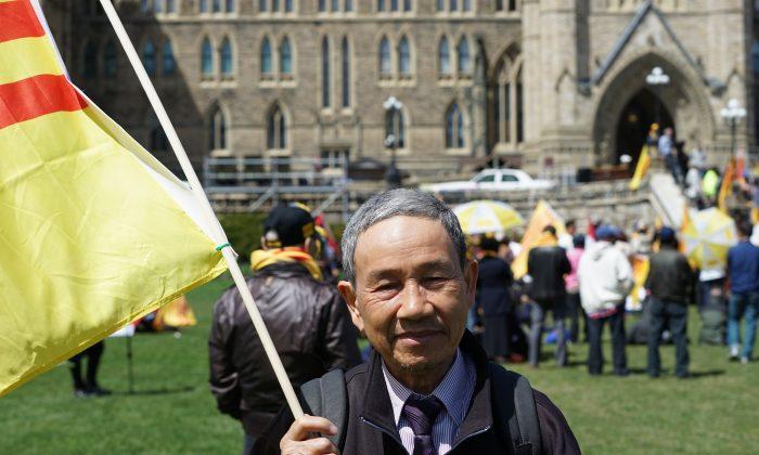 Vietnamese-Canadians Remember Fall of Saigon 40 Years Ago