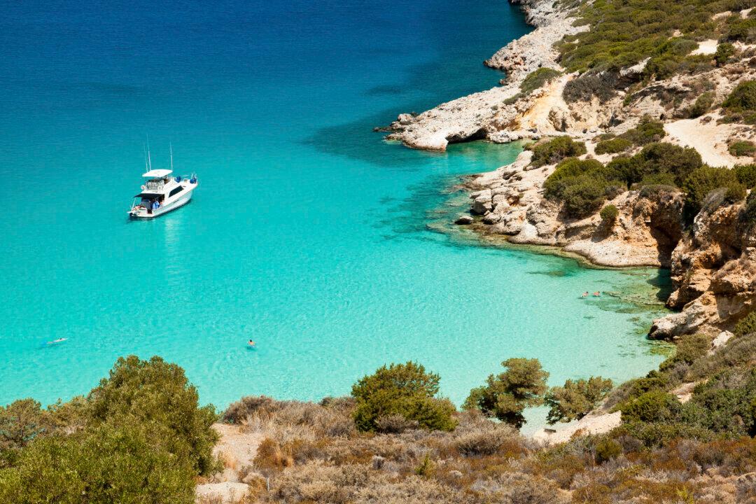 3 of the Best Greek Islands for Family Escapes