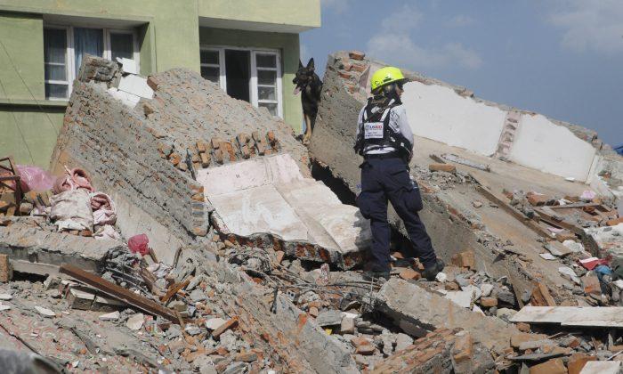 21 Dead, Dozens Missing as Landslide Buries Nepal Villages