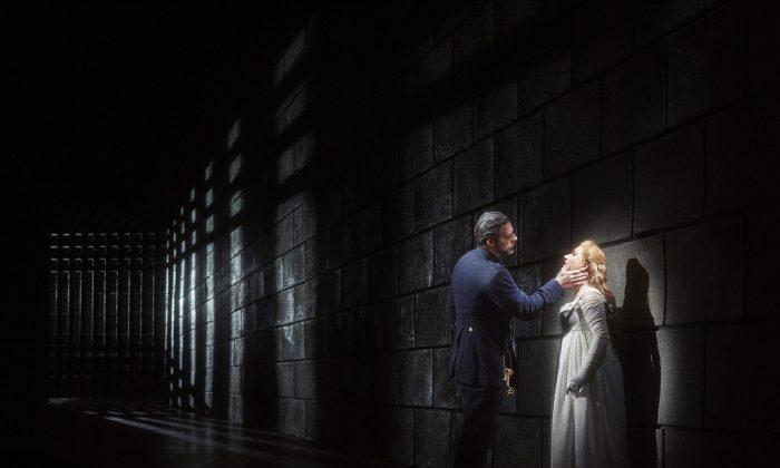 Bluebeard’s Castle/Erwartung: Opera Duo Delves Into the Realm of Psychology