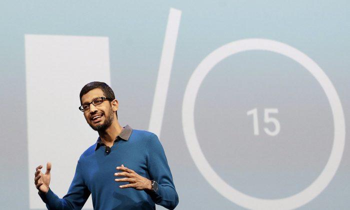 Google CEO Backs Apple in Its Battle With the FBI