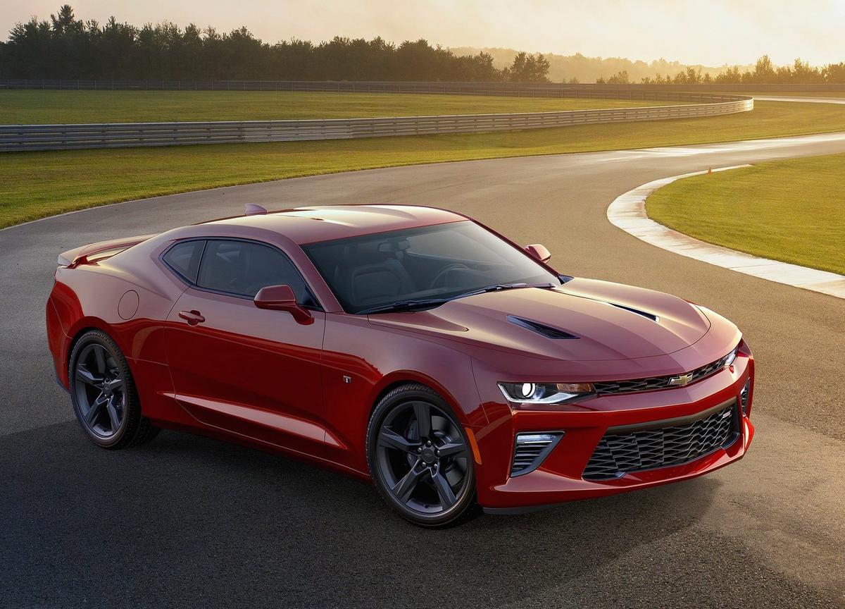 2016 Chevy Camaro Is Lighter, Sleeker, and Ready For Action