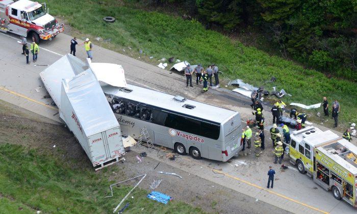 Bus-Truck Collision in Pennsylvania Leaves 2 Dead, Many Hurt