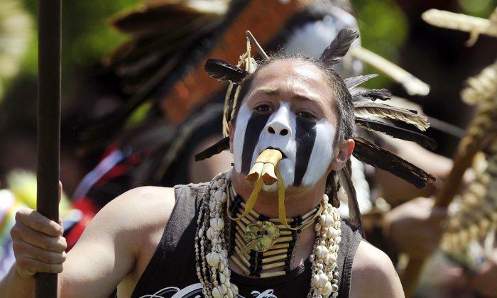 Calif. Student Gets OK to Wear Eagle Feather at Graduation