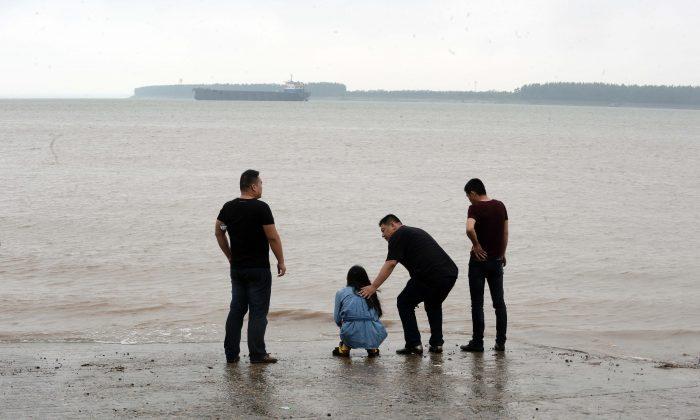 More Than 360 Still Missing in Yangtze Boat Disaster