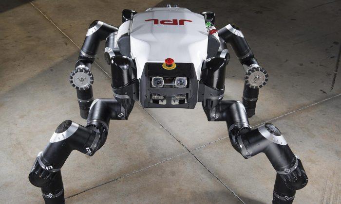 NASA Built a Robot Monkey for Rescue Missions (Video)