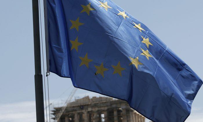 Greek Negotiators in Brussels to Explore Deal Possibility