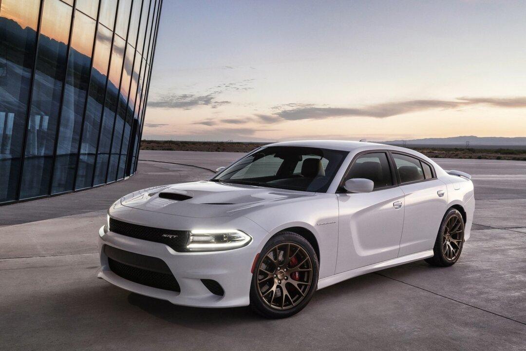2015 Dodge Charger SRT 392: All the Performance You'll Ever Need