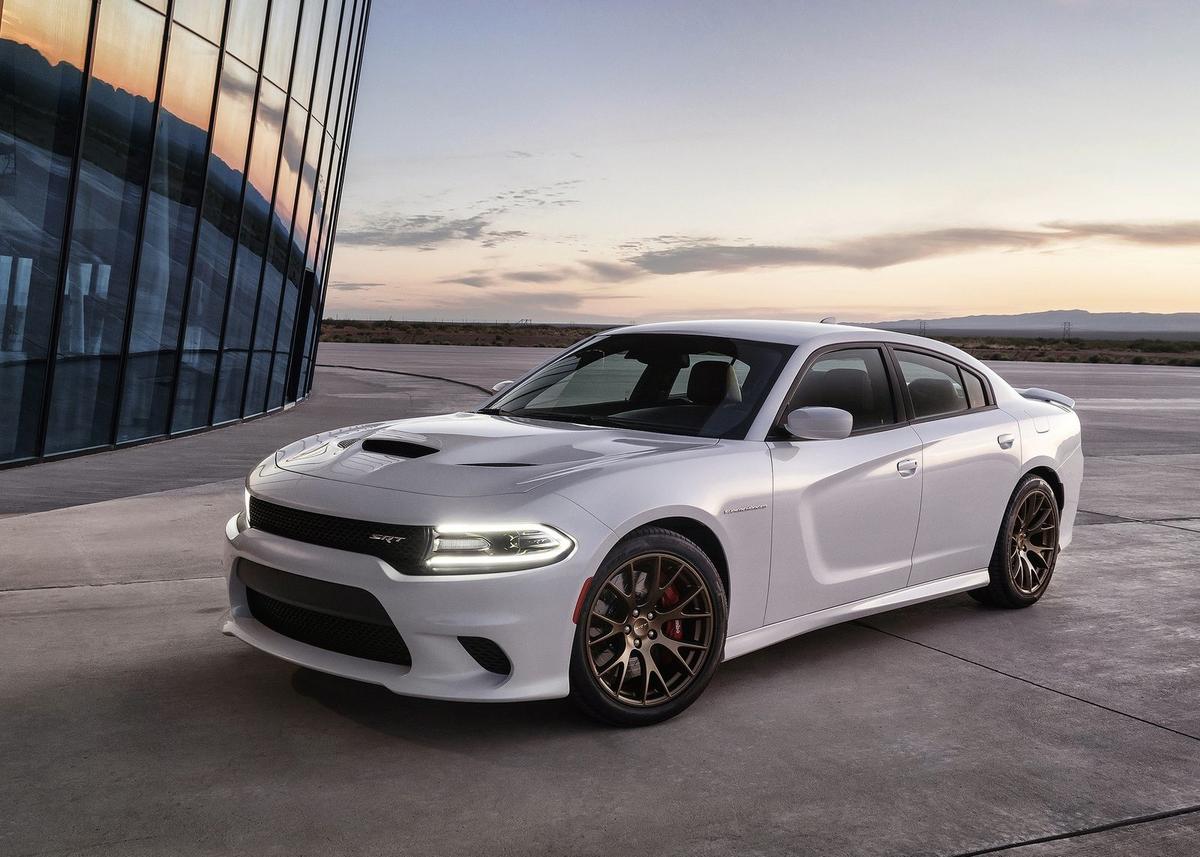 2015 Dodge Charger SRT 392: All the Performance You'll Ever Need