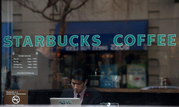 Starbucks in Saudi Arabia Reportedly Denied Women Entry