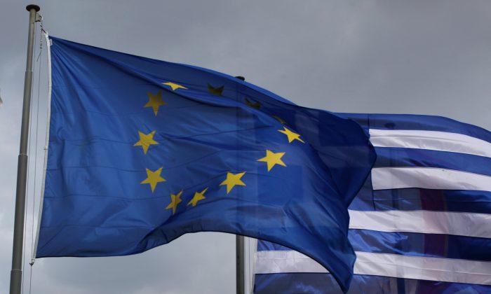 Hopes Low Over Greece Bailout as Officials Prepare to Meet