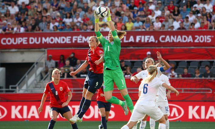 England’s Sampson Expects ‘Tight’ Women’s World Cup Quarterfinal Against Canada