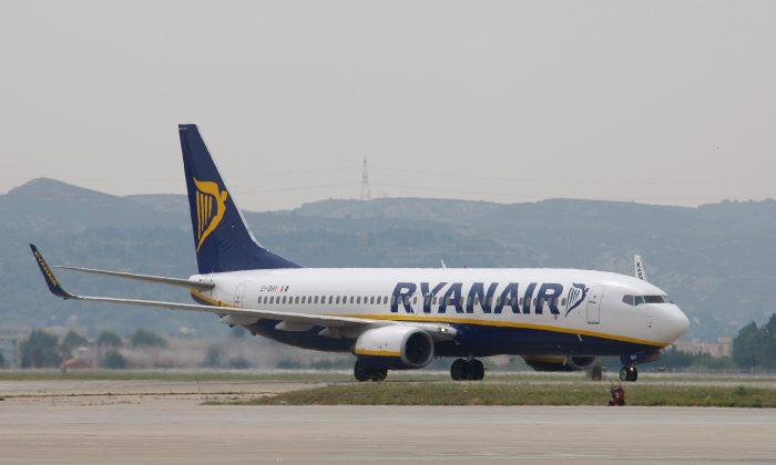 Ryanair Says No Emergency Landing in Warsaw, Hoax Threat