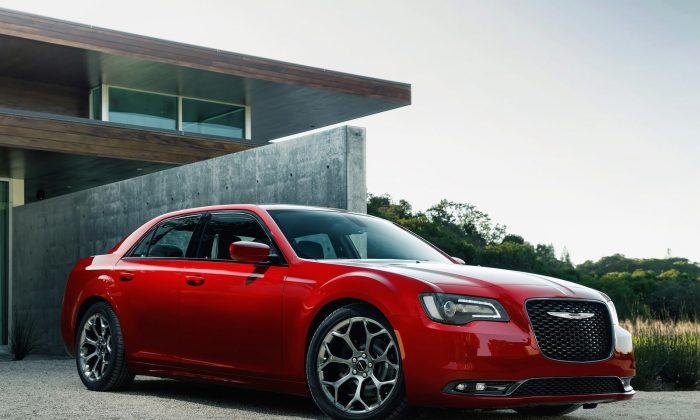 Chrysler 300S Owns the Road