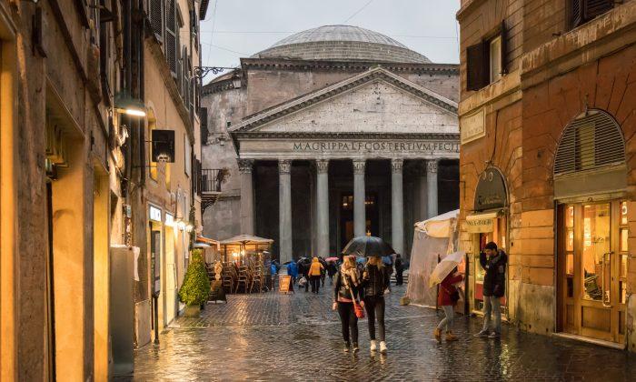 The Consummate Traveler: Why Sightseeing in the Rain Is Not Such a Bad Idea