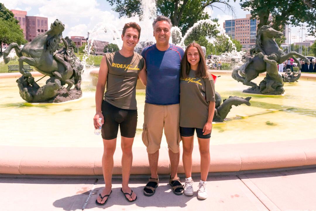 New Twist on Family Vacation: Bicycling to Make a Difference (Photo Essay)