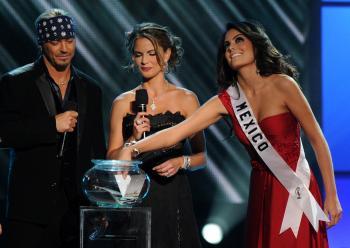 Miss Universe 2010 Jimena Navarrete Plans to Promote Mexico