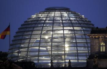 Germany Closes Reichstag Dome Over Terrorism Fears