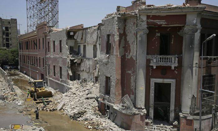 Car Bombing at Italian Consulate in Egypt’s Capital Kills 1