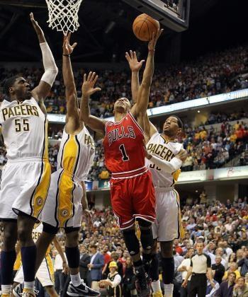 Rose Lifts Bulls to 3—0 Over Pacers