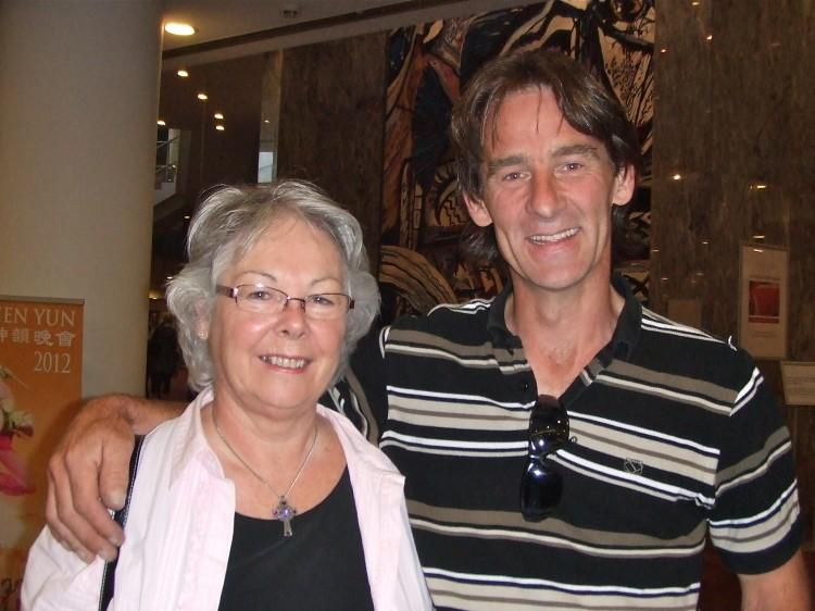 Shen Yun Vocalists ‘Give me goosebumps,’ Says University Academic