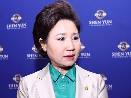 District Council Speaker: Shen Yun ‘By far the best show I’ve ever watched’