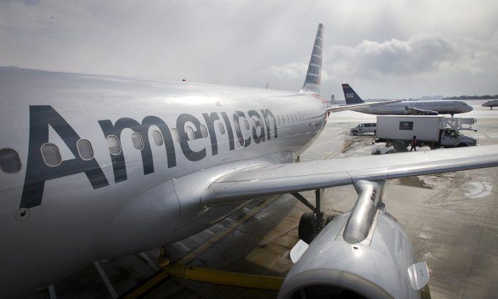 American Airlines Plane Forced to Turn Around After 7 Sickened Mid-Flight