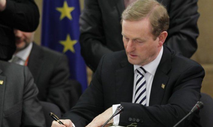 European Leaders Sign Stability Treaty