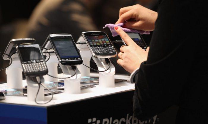 BlackBerry Maker Faces Bleak Options