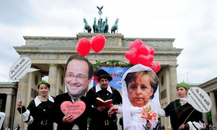 New Europe Policy Will Depend on Merkel-Hollande Mix