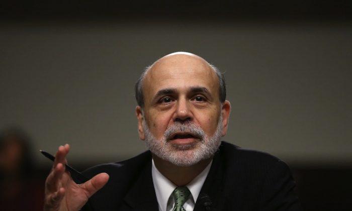 Ben Bernanke Stops Short of Signaling New Stimulus