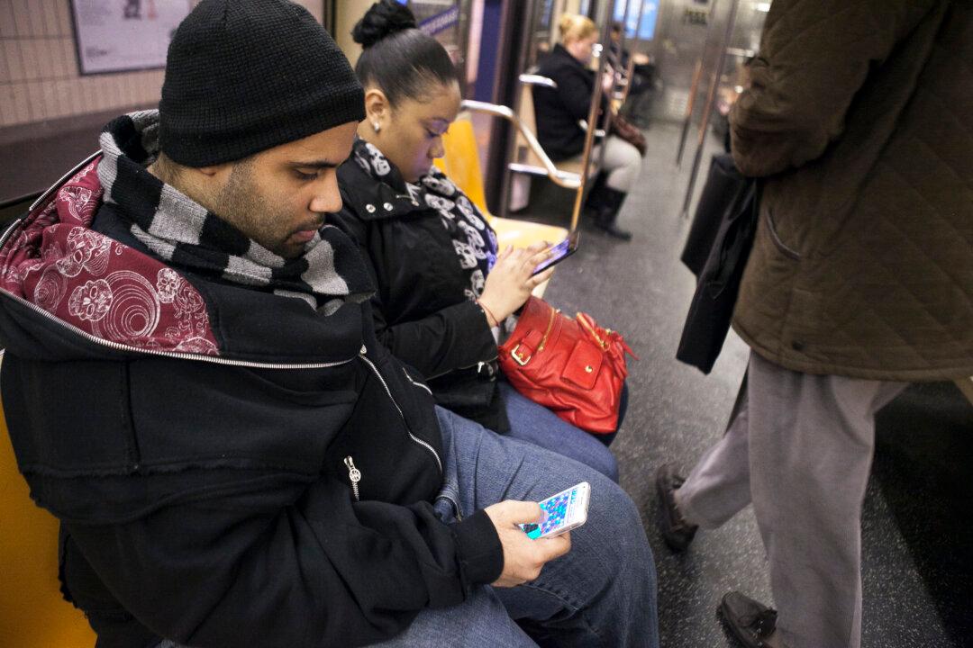 MTA To Experiment With ‘Centipede’-Like Subway Cars