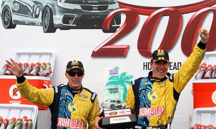 Last To First Charge Makes It Two in a Row for Rum Bum: Longhi and Plumb Win CTSCC Kia 200 at Homestead-Miami