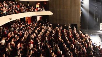 New Immigrant: Divine Performing Arts Awakens the Conscience of Chinese People