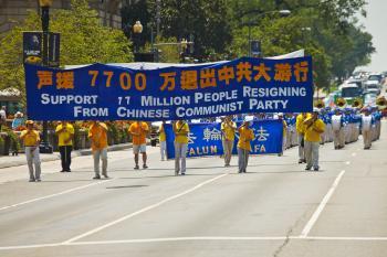 Grand March Near White House by Practitioners of Falun Gong