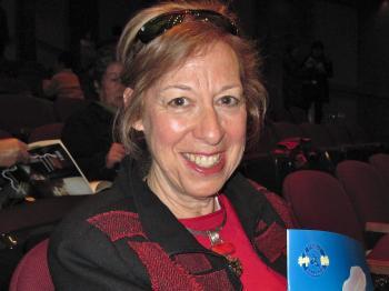 Watercolor Painter Says Shen Yun is ‘Ingenious’