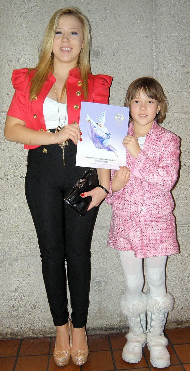 Dancer Impressed by Shen Yun’s Unique Synchronization