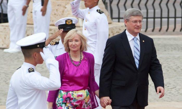 Harper Attends Summit of the Americas