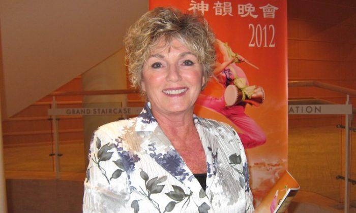 International Radio Host Praises Shen Yun for Imparting Classical Chinese Culture