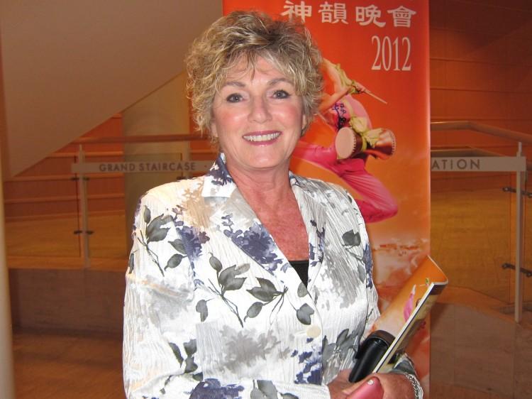 International Radio Host Praises Shen Yun for Imparting Classical Chinese Culture