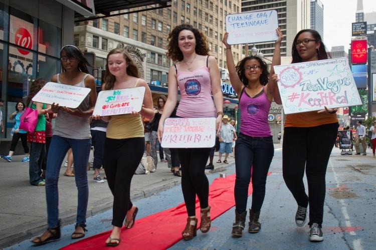 Teens Urge Teen Vogue to Stop Photoshopping Models