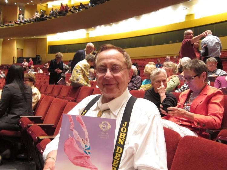 Indiana Residents Travel to Louisville to See Shen Yun