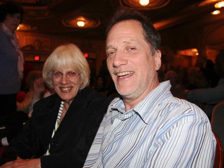 Guitarist Says Shen Yun Orchestra ‘Fun to hear’